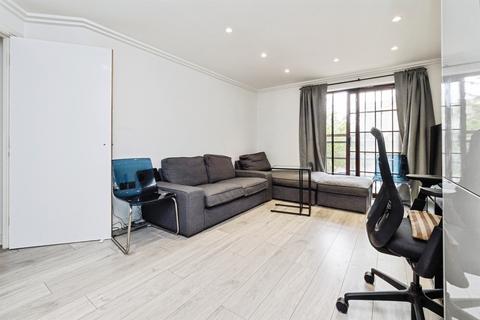 2 bedroom flat for sale, Abbey Road, Barking