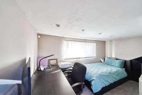 3 bedroom terraced house for sale, Eynsford Road, Ilford