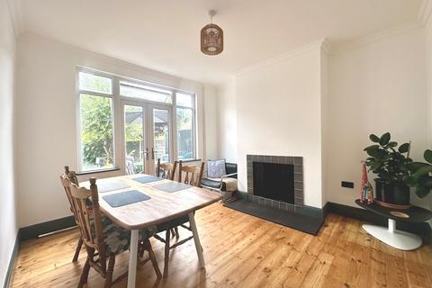 3 bedroom terraced house for sale, Oulton Crescent, Barking