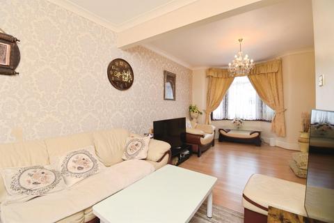 3 bedroom terraced house for sale, Kingston Road, Ilford