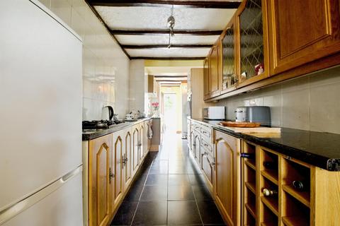 3 bedroom end of terrace house for sale, Shirley Gardens, Barking
