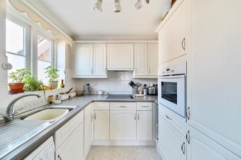 2 bedroom flat for sale, High Street, Berkhamsted