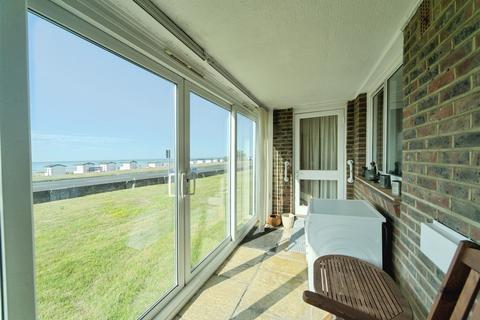 2 bedroom ground floor flat for sale, De La Warr Parade, Bexhill-On-Sea