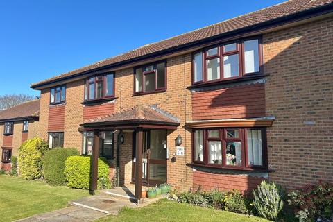 2 bedroom ground floor flat for sale, Hillborough Close, Bexhill-On-Sea
