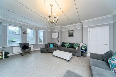 2 bedroom ground floor flat for sale, Park Road, Bexhill-On-Sea