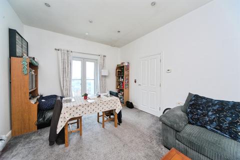 2 bedroom flat for sale, Sackville Road, Bexhill-On-Sea