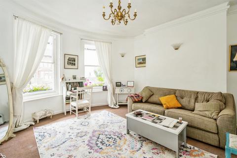 4 bedroom semi-detached house for sale, Glamis Street, Bognor Regis