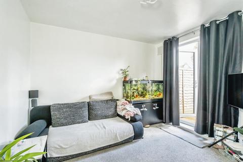2 bedroom ground floor flat for sale, Highfield Gardens, Bognor Regis