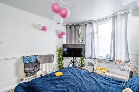 2 bedroom ground floor flat for sale, Highfield Gardens, Bognor Regis