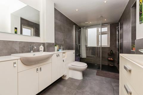 3 bedroom semi-detached house for sale, Alvista Avenue, Taplow, Maidenhead