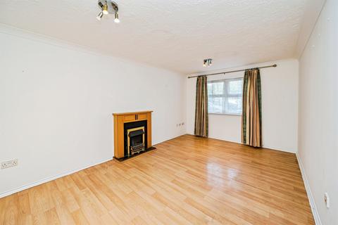 2 bedroom apartment for sale, Pickfords Gardens, Slough