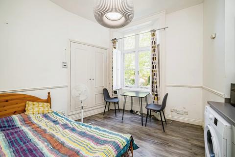 Studio for sale, Upton Park, Slough