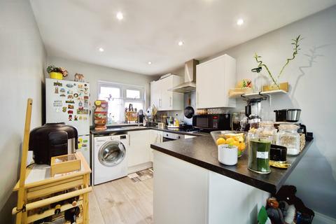 2 bedroom apartment for sale, Rowan Drive, Broxbourne