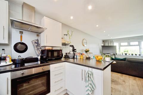 2 bedroom apartment for sale, Rowan Drive, Broxbourne