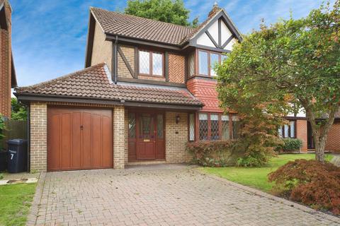 4 bedroom detached house for sale, Boleyn Court, Broxbourne