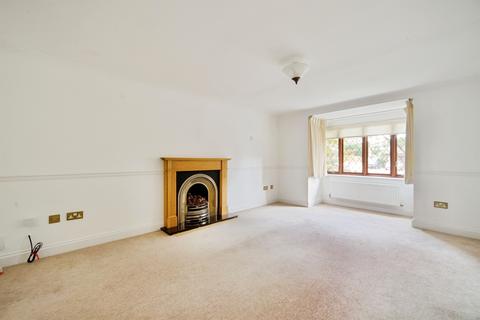 4 bedroom detached house for sale, Boleyn Court, Broxbourne