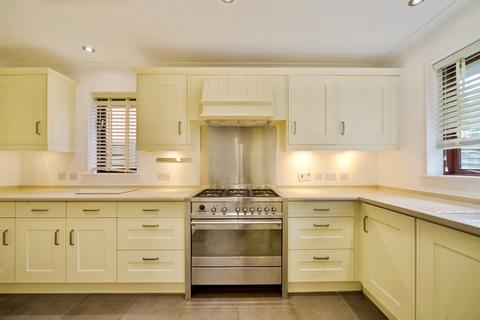 4 bedroom detached house for sale, Boleyn Court, Broxbourne