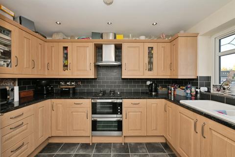 4 bedroom detached house for sale, Edward Court, Waltham Abbey