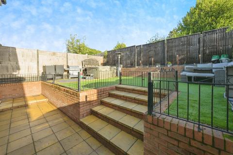 4 bedroom detached house for sale, Edward Court, Waltham Abbey
