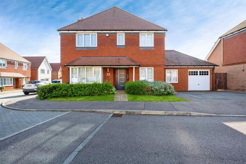 4 bedroom detached house for sale, Hastings Avenue, Cheshunt, Waltham Cross