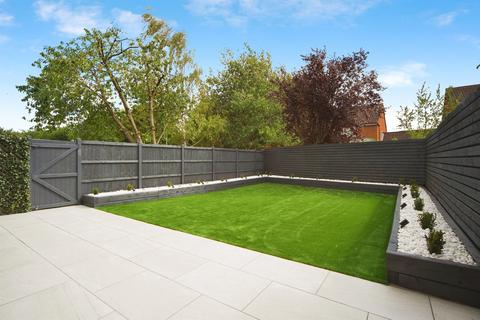 3 bedroom detached house for sale, Canons Gate, Cheshunt, Waltham Cross