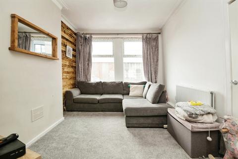 3 bedroom terraced house for sale, Kendrick Road, BARRY