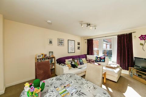 2 bedroom ground floor flat for sale, Stoney Croft, Hoyland, Barnsley