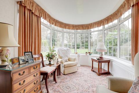 4 bedroom detached house for sale, Manor Close, Nottingham NG12