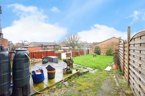 2 bedroom end of terrace house for sale, The Walk, Birdwell, Barnsley