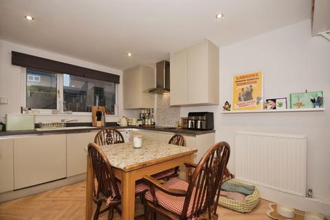 undefined, Royd Avenue, Millhouse Green, SHEFFIELD