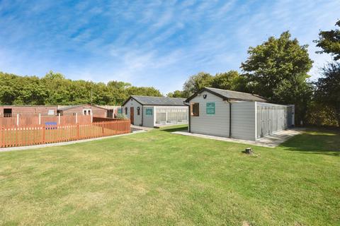 5 bedroom detached house for sale, Coggeshall Road, Stisted, Braintree