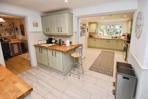4 bedroom detached house for sale, Jaspers Green, Shalford, Braintree