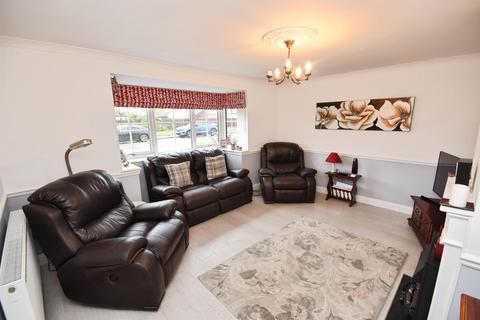 3 bedroom detached bungalow for sale, Meadow Close, Panfield, Braintree