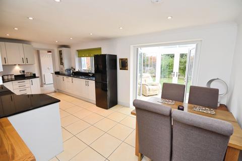 3 bedroom detached bungalow for sale, Meadow Close, Panfield, Braintree