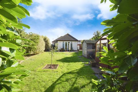3 bedroom detached bungalow for sale, Willows Green, Chelmsford