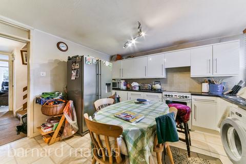 undefined, Wolftencroft Close, London