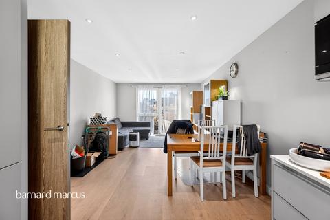 1 bedroom apartment for sale, Plough Road, London
