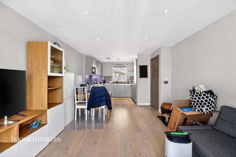 1 bedroom apartment for sale, Plough Road, London