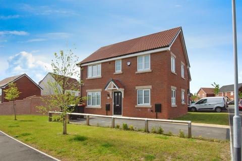 Gnatsnapper Close, Hucknall, Nottingham