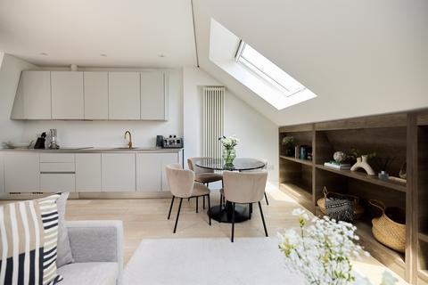 1 bedroom maisonette for sale, Elspeth Road, London
