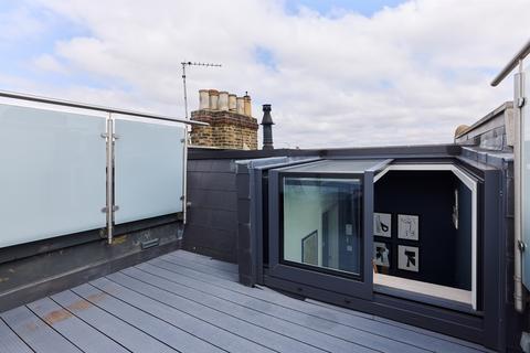 1 bedroom maisonette for sale, Elspeth Road, London
