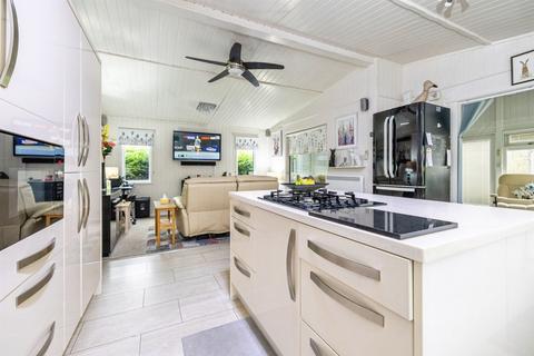 2 bedroom lodge for sale, Sleaford Road, Tattershall, Lincoln