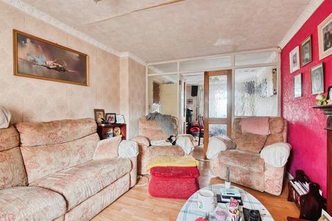 3 bedroom end of terrace house for sale, Farnborough Road, Birmingham