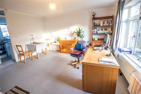 2 bedroom flat for sale, Lichfield Road, Cambridge
