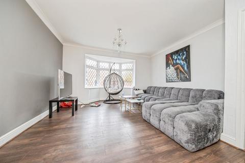 3 bedroom detached house for sale, Military Road, Colchester