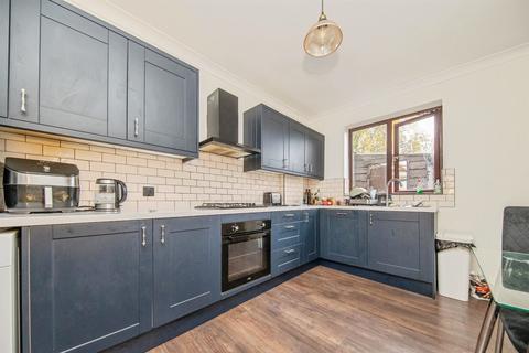 3 bedroom detached house for sale, Military Road, Colchester