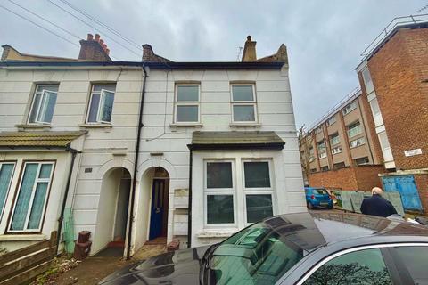 1 bedroom flat to rent, Victoria Road, London NW4