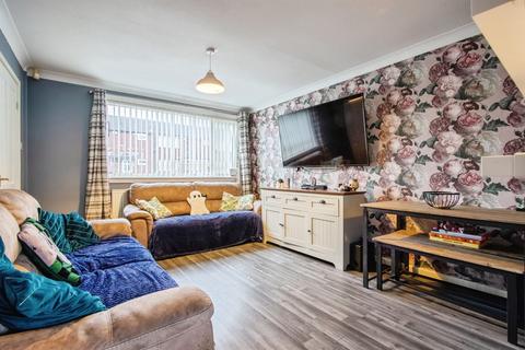 3 bedroom end of terrace house for sale, Hebden Walk, LEEDS