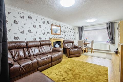 undefined, Walnut Close, Leeds