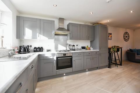 5 bedroom detached house for sale, Clover Drive, Broomfield, CHELMSFORD
